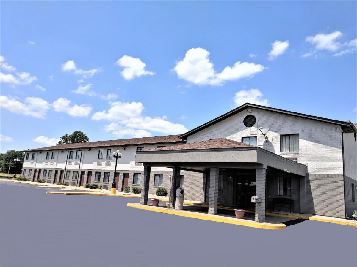 Americas Best Value Inn West Frankfort Esterno foto