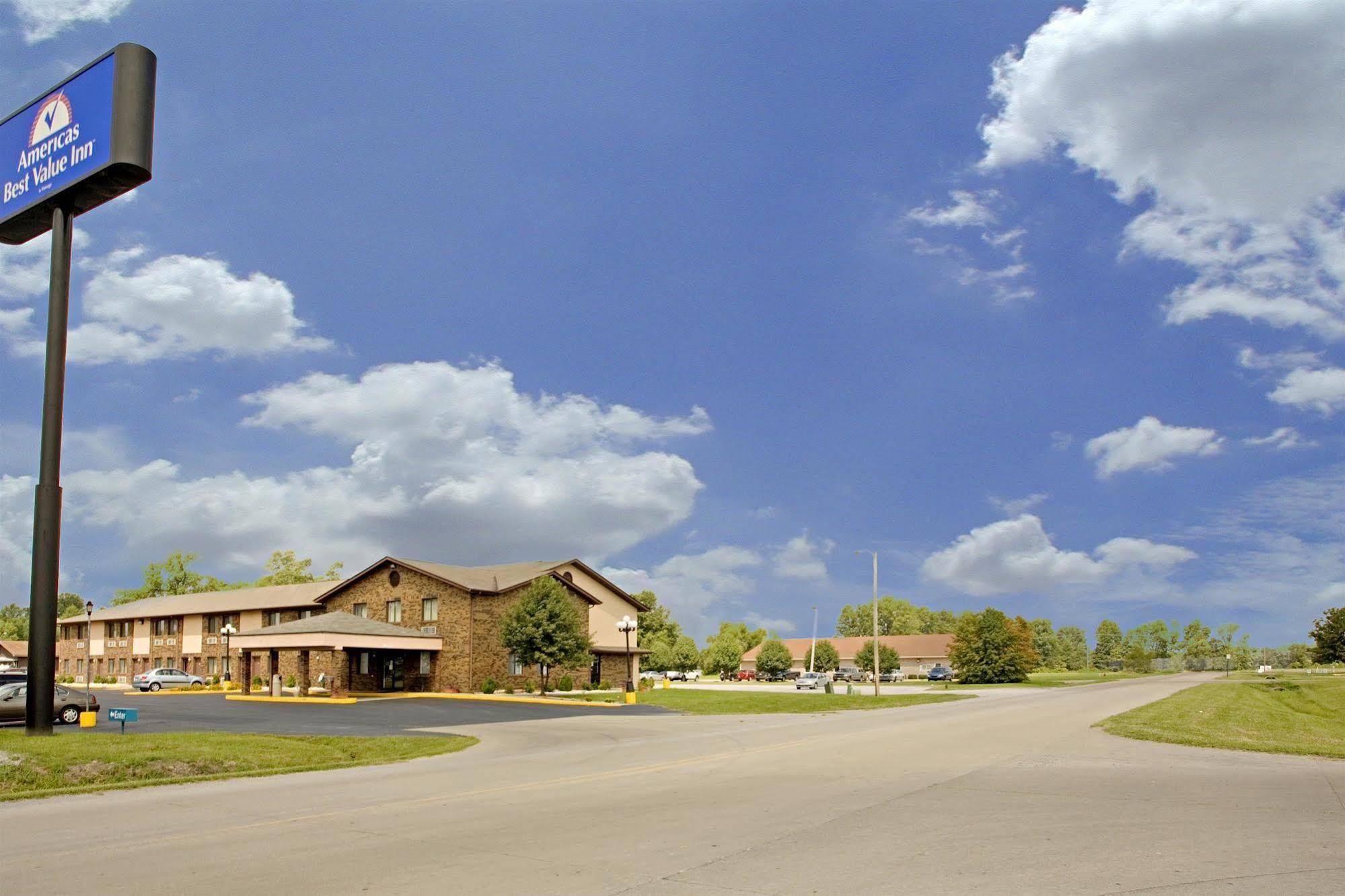 Americas Best Value Inn West Frankfort Esterno foto