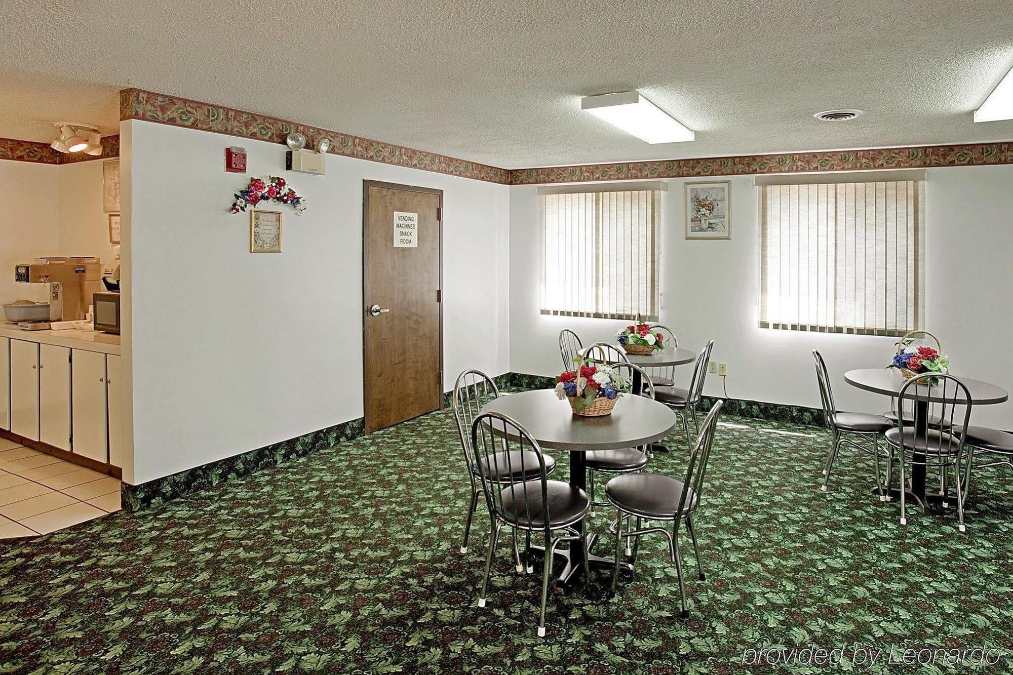 Americas Best Value Inn West Frankfort Ristorante foto