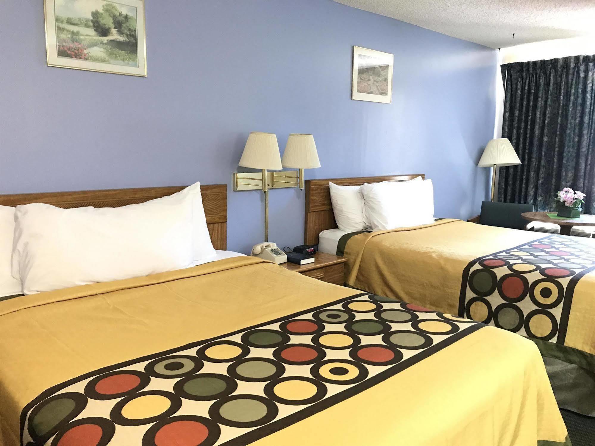 Americas Best Value Inn West Frankfort Esterno foto